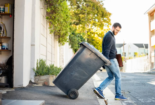 Best Yard Cleanup Services  in Eagle Lake, FL